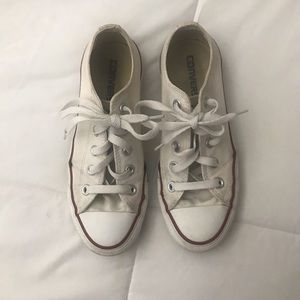 White Converse women’s size 5.5